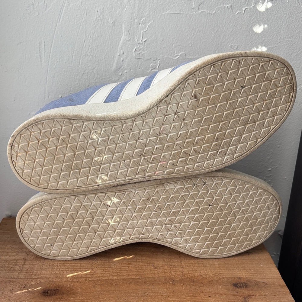 Adidas • Suede Sneakers - Picture 6 of 8